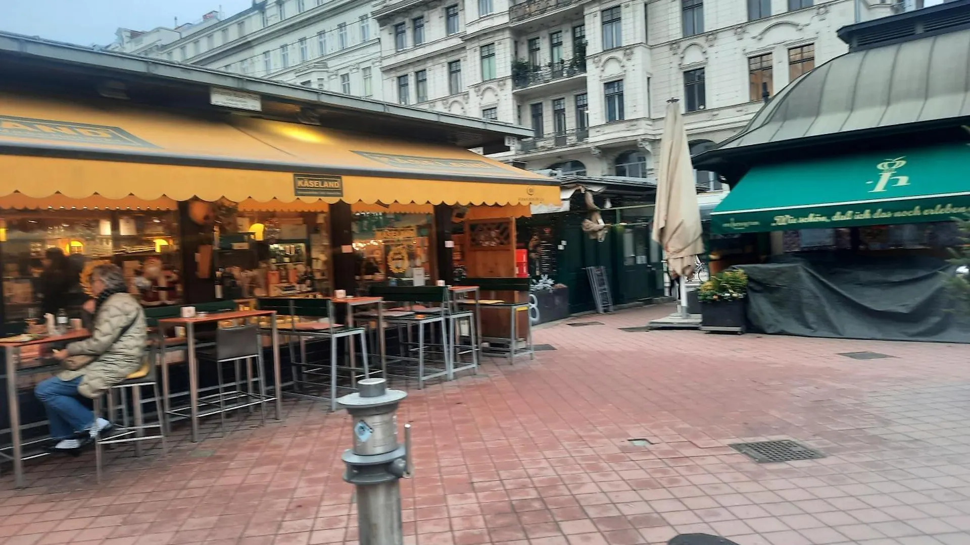 Апартаменты The Place To Be 2 