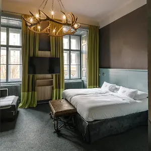 Saint Shermin & Champagne Отель